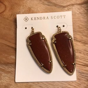 Kendra Scott Arrow Earrings